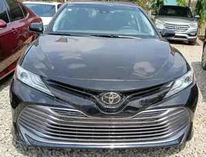 2018 Toyota Camry XLE V6 - Foreign Used