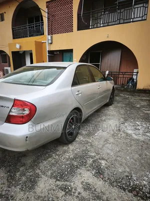 Toyota Camry LE 2004 Silver