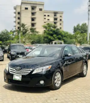 2011 Toyota Camry Black
