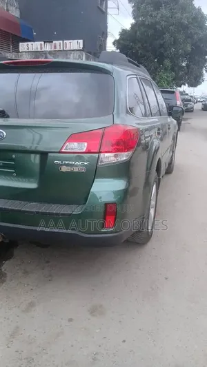 Subaru Outback 2014 Green