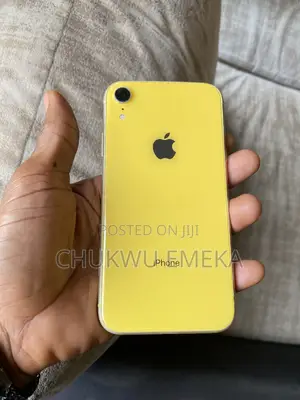 Apple iPhone XR 64GB Yellow