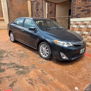 Toyota Camry XLE 2014 Grey