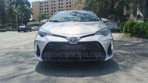 2017 Toyota Corolla XSE Sedan