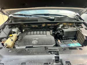 Toyota RAV4 2010 Silver