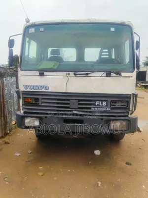 Volvo FL6 10 Bolts Cap da Chassis - 1996