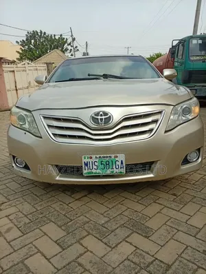 Toyota Camry 2009 Zinari