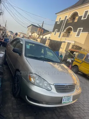 Toyota Corolla 2006 Gold