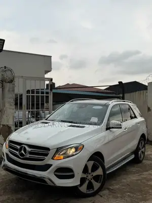 2016 Mercedes-Benz GLE 350d 4MATIC SUV - Fari