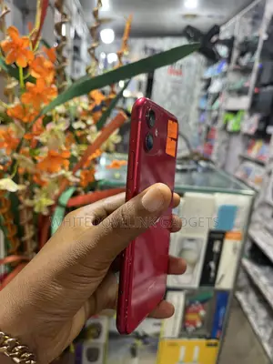 Apple iPhone 11 64GB Red