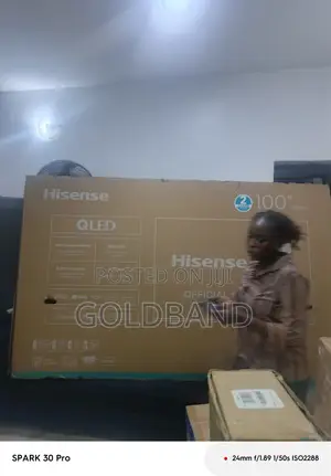 Hisense 100" Smart QLED 4K TV