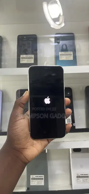 Apple iPhone 11 64GB White