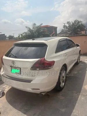 Toyota Venza XLE 2014 Fari