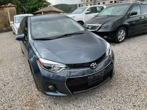 2015 Toyota Corolla S Sedan - Foreign Used