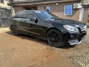 2010 Mercedes-Benz E350 Base 4Matic Sedan AWD