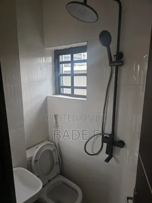 Gidan Kwalata 1 Bedroom don Sawa a Surulere