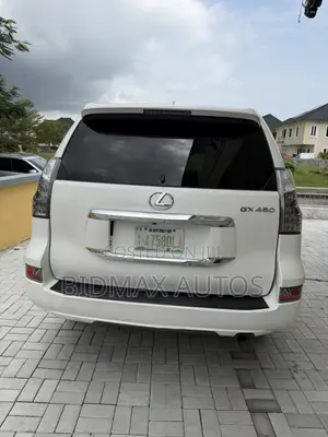 2017 Lexus GX 460 Luxury SUV - Wannan ya fito daga kasashen waje