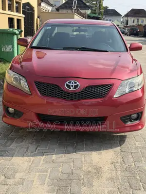 2010 Toyota Camry SE Red