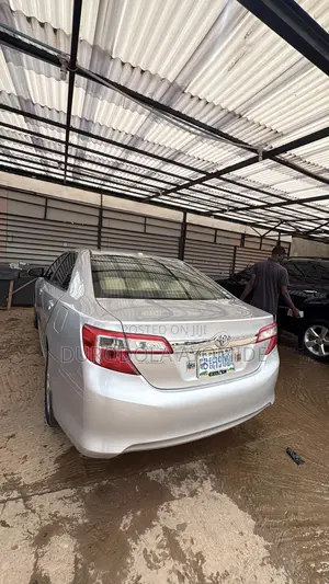 Toyota Camry XLE V6 Silver 2013