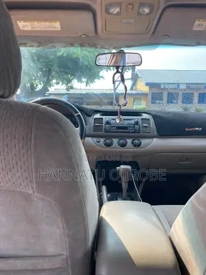 Toyota Camry 2004 Baki