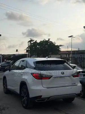 Lexus RX 350 AWD 2022 Fari