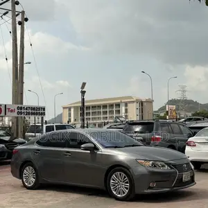 2014 Lexus ES 350 FWD Sedan - Gray