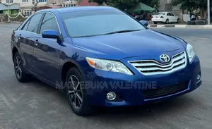 Toyota Camry 2010 XLE