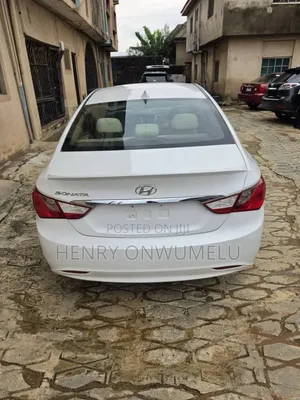 Hyundai Sonata GLS Sedan FWD 2012 - Fari