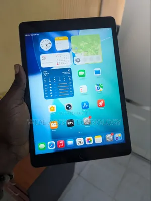 Apple iPad 9.7 64GB Grey