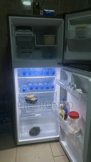 LG Smart Inverter Mai Ƙofofi Biyu