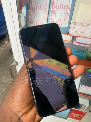 Apple iPhone 11 Pro 256GB Baki