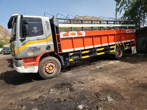 DAF 75 CF Jirgin Kayan Fodau