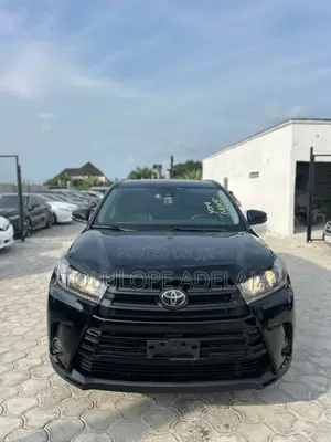 Toyota Highlander SE 2019 Baki