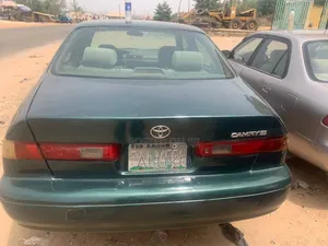 Toyota Camry Hybrid LE 2012 Green