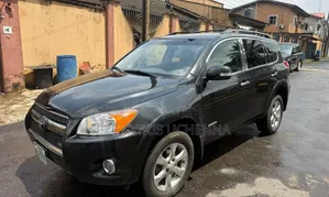 Toyota RAV4 2010 Baki