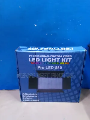 Varicolour Pro LED 880 Bi-Color LED Light Kit