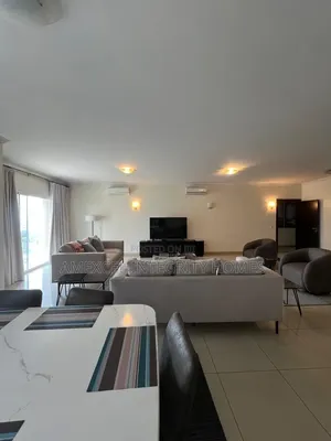 Gidan Kasa Mai Dakuna 3 da Kayan Ciki don Hayarwa a Ikoyi