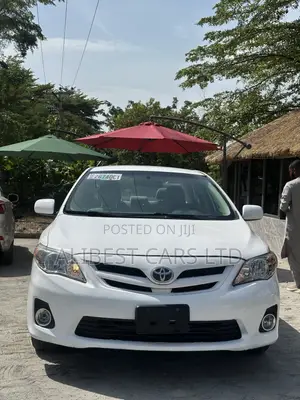 Toyota Corolla 2011 Fari