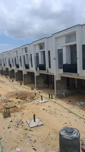 4 Bedroom Townhouse/Terrace a Thomas Estate