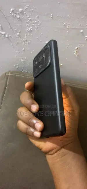 Xiaomi Mi 11 Ultra 256GB Baki (Allon Ya Fasa)