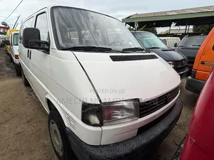 Volkswagen Transporter 2003 Fari
