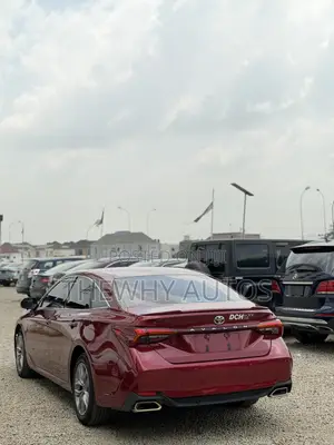 Toyota Avalon XLE 2020 Burgundy