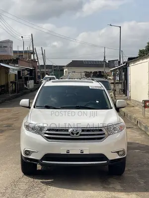 Toyota Highlander 2011 White
