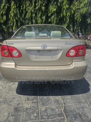 Toyota Corolla LE 2007 Zinariya