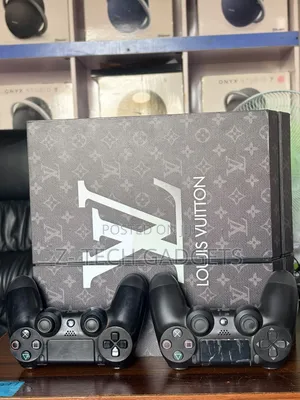 Amfani da PS4 Fat Console tare da Kwamfuta 2 & Wasanni 7