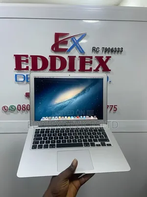 Apple MacBook Air 2012 13" Laptop
