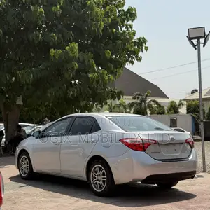 2015 Toyota Corolla LE Sedan - Foreign Used