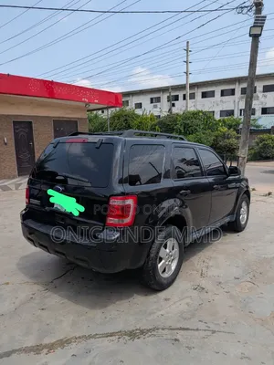 Ford Escape 2012 Baki - American Spec