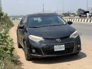 2014 Toyota Corolla S Sedan