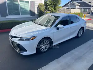 Toyota Corolla LE 2020 - Kai Tsaye Tokunbo