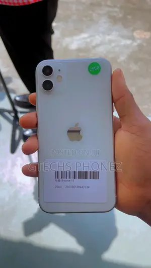 Apple iPhone 11 256GB White